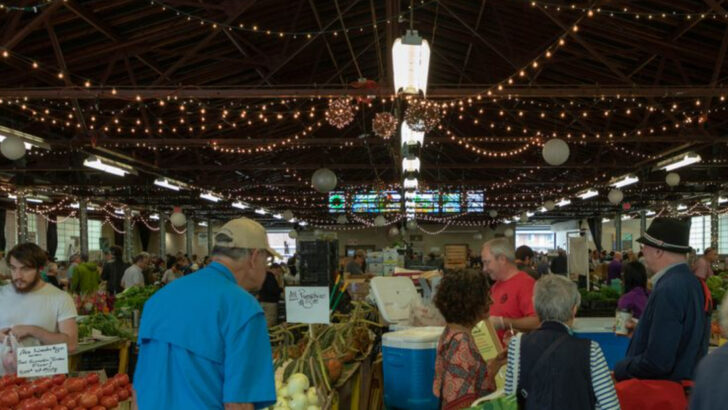 7 Michigan Farmers Markets That Showcase the Best of Each Season