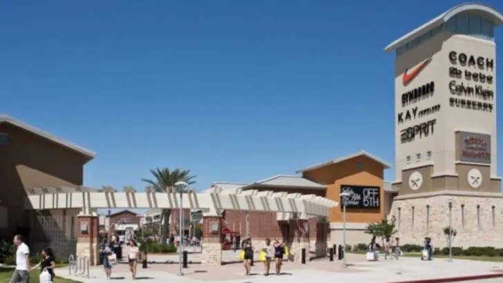 7 Outlets in Texas Where Shopping Trips Turn Into All-Day Events