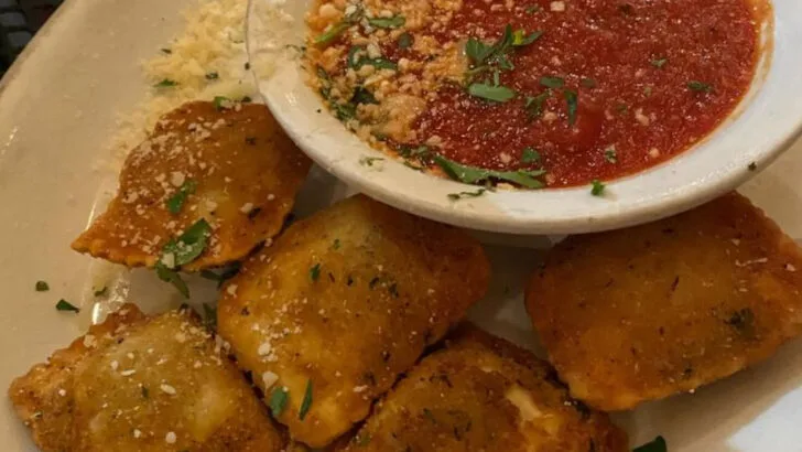 7 St. Louis Toasted Ravioli Restaurants That Keep This Tradition Crispy
