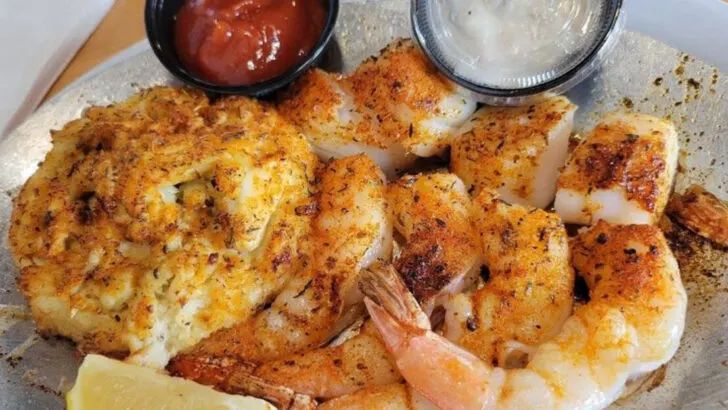 7 Virginia seafood shacks that fill up even in the off-season