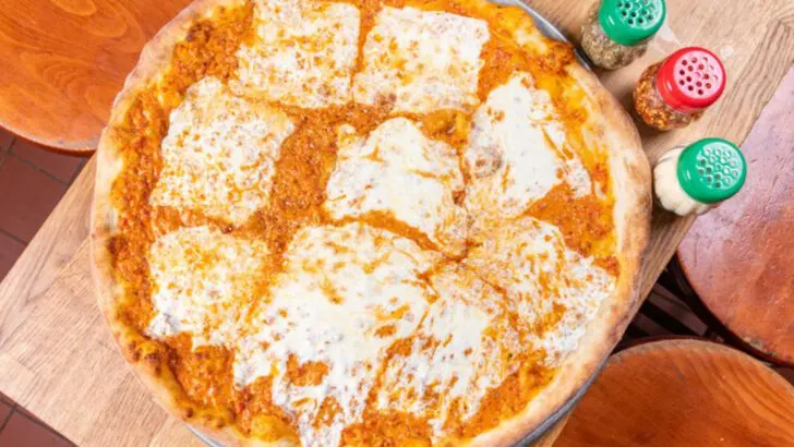 8 New York pizza spots worth trying and 8 Italian restaurants that truly deliver