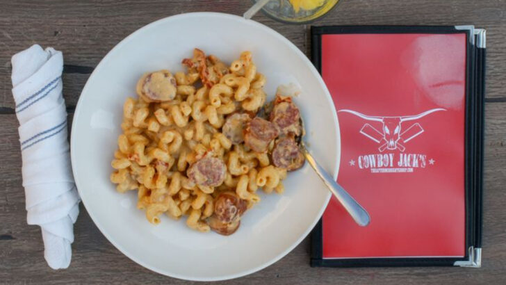 8 North Dakota Hot Dish Diners That Taste Like Your Neighbor’s Best Recipe