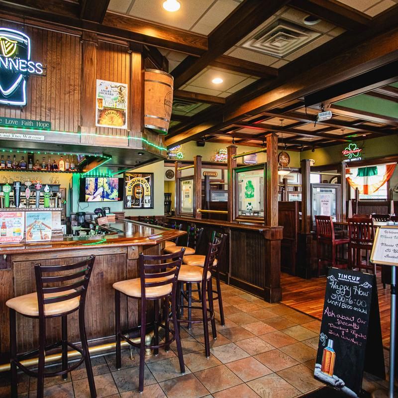 Mavis Winkles Irish Pub