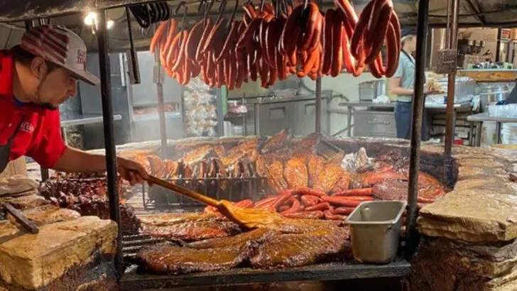 8 Texas all-you-can-eat buffets dishing out barbecue and comfort favorites