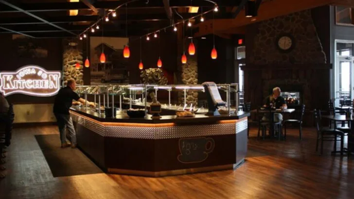 8 Truck Stop Diners in Iowa That Serve Better Food Than Most City Restaurants