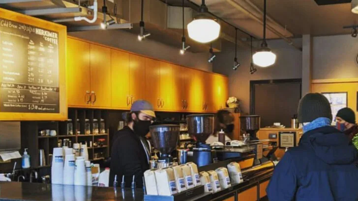 8 coffee shops in Seattle locals hit before the tourist hordes wake up