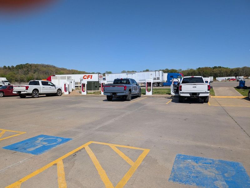 Workman's Travel Center – Ozark, AR