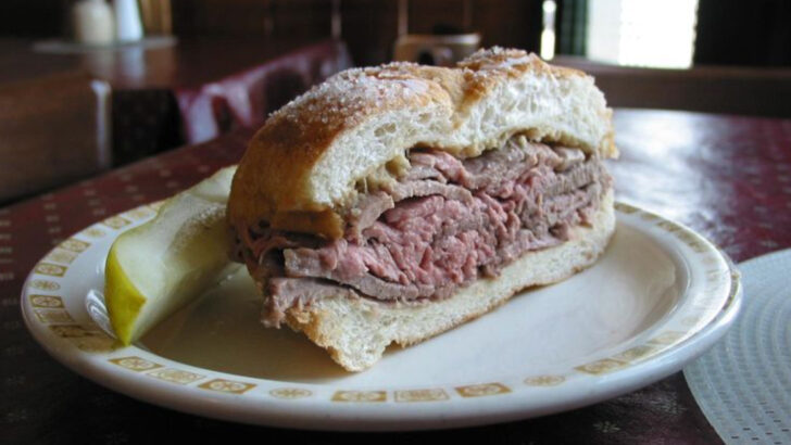 9 Buffalo spots keep the beef on weck tradition alive
