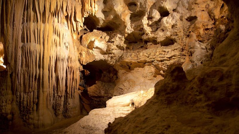 Bridal Cave – Camdenton