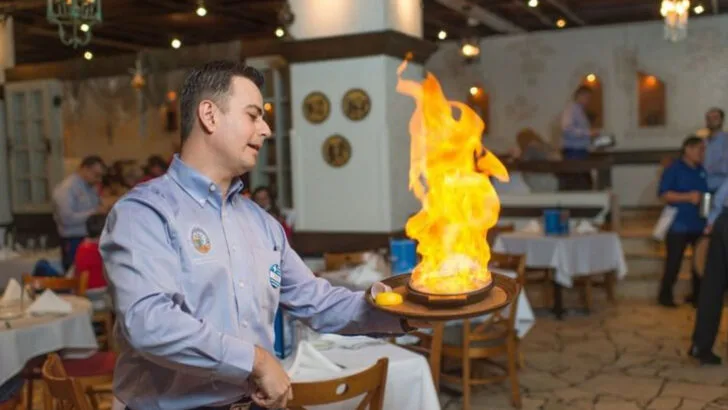 9 Greek restaurants in Illinois that feel like a trip to Athens