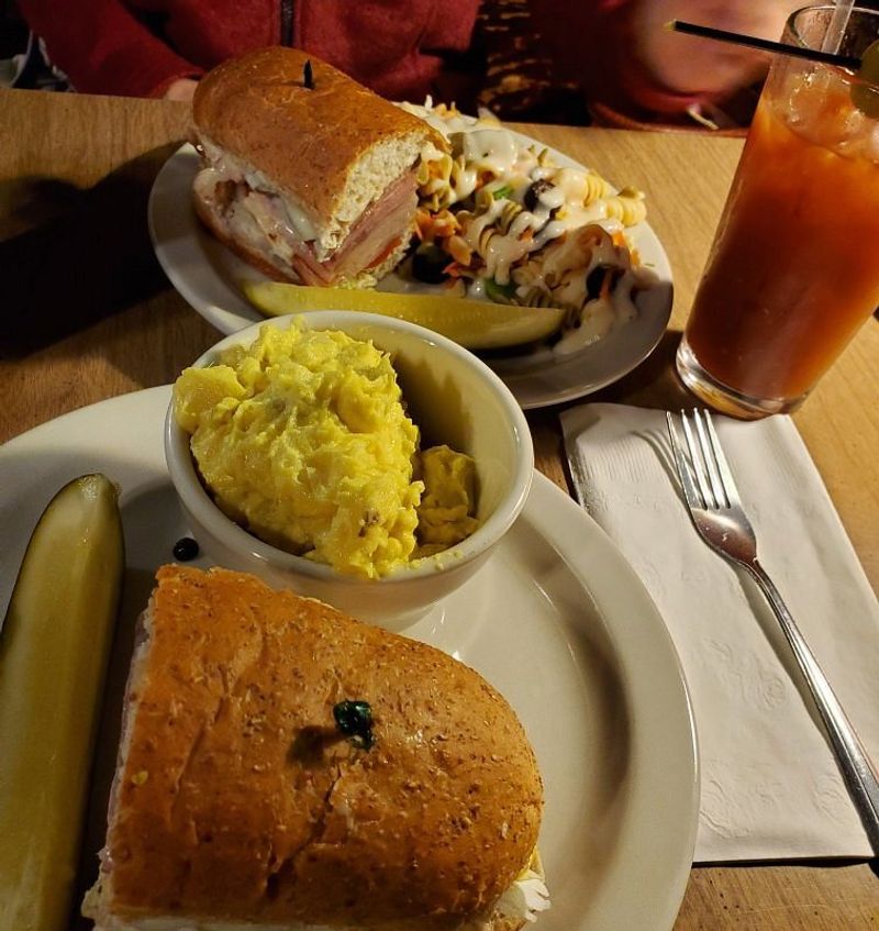 Merle’s Place, Wichita