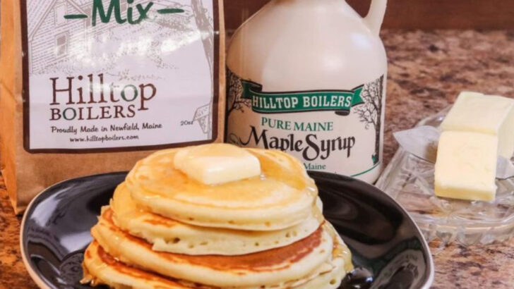 9 Maine Sugar Shacks That Keep the Pancake Tradition Alive All Year