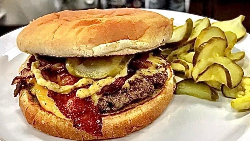 Charlie’s Hamburgers — Folsom (Delaware County)