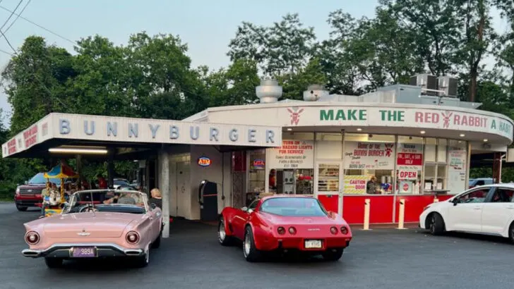 9 Pennsylvania Burger Joints Packed with History and Flavor