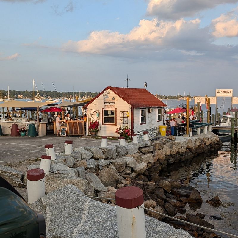 Haring’s Noank (former Ford’s) — Noank (Groton)