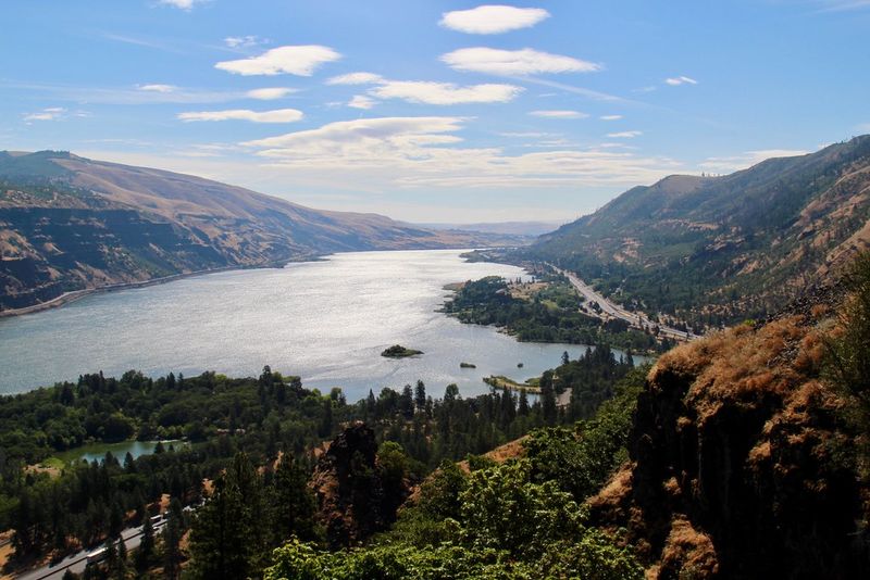Columbia River Gorge Scenic Highway, Oregon/Washington