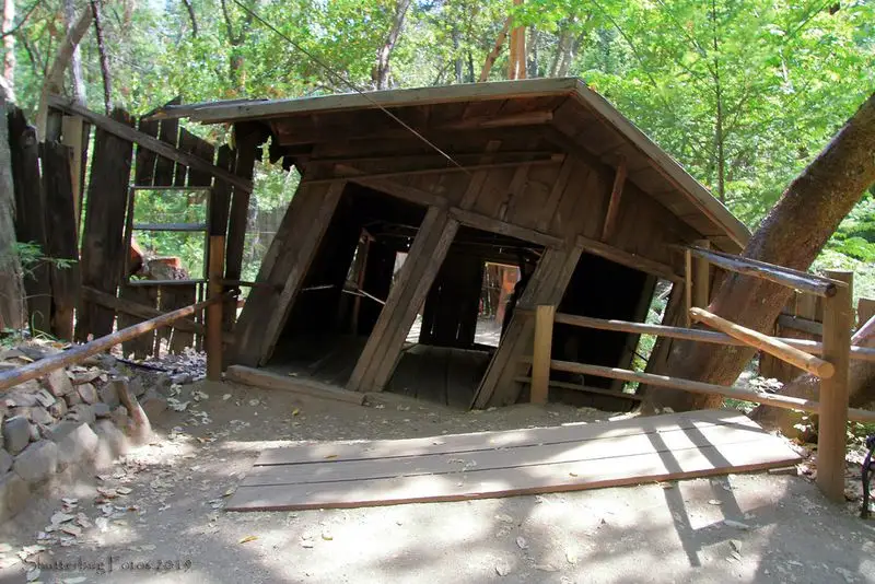 Oregon Vortex and House of Mystery – Gold Hill