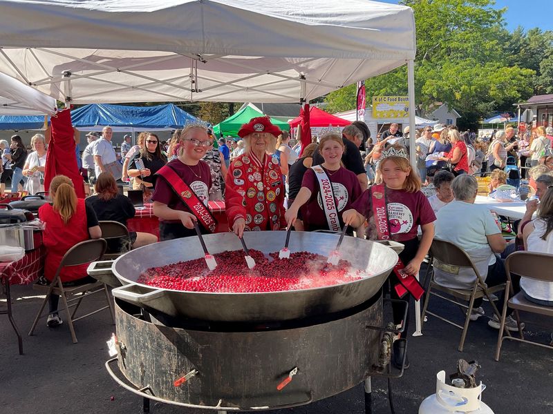 Cranberry Festival – Warrens, Wisconsin
