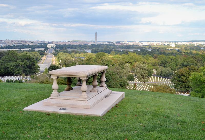Arlington House, The Robert E. Lee Memorial