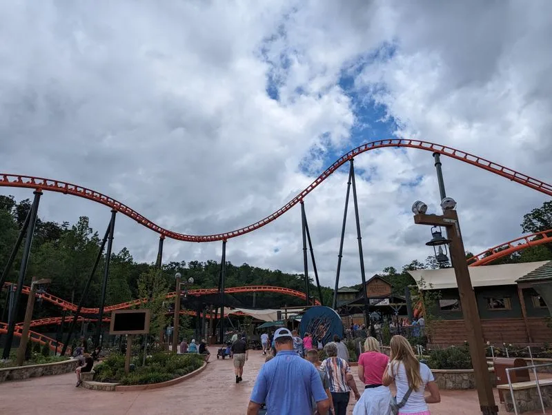 Skipping the Dollywood app for wait times and maps