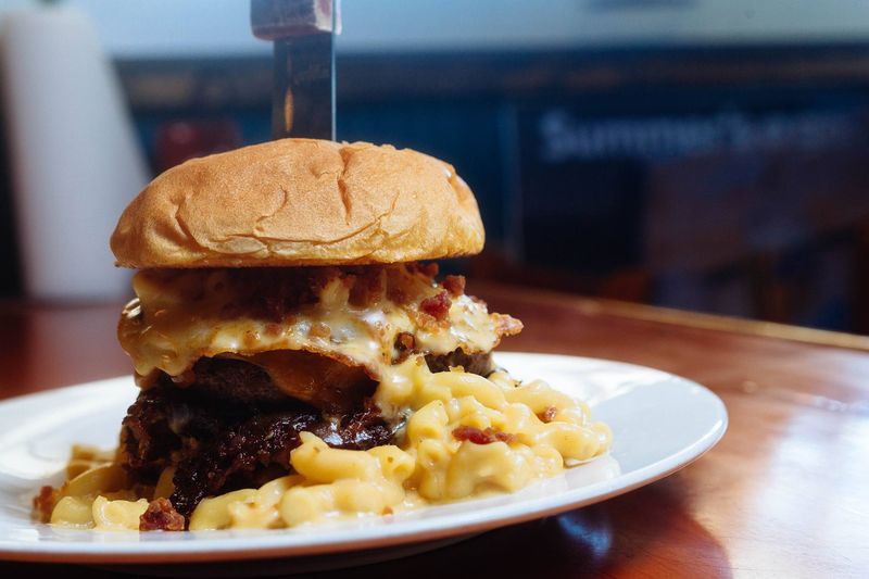 Brady’s Pub