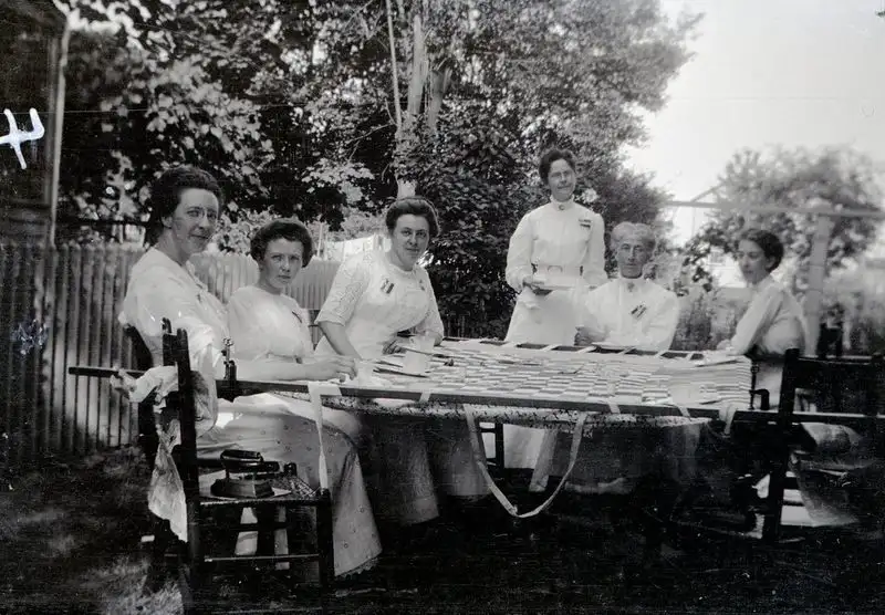 Attend a Traditional Quilting Bee