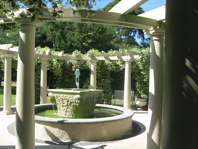 Airlie Gardens