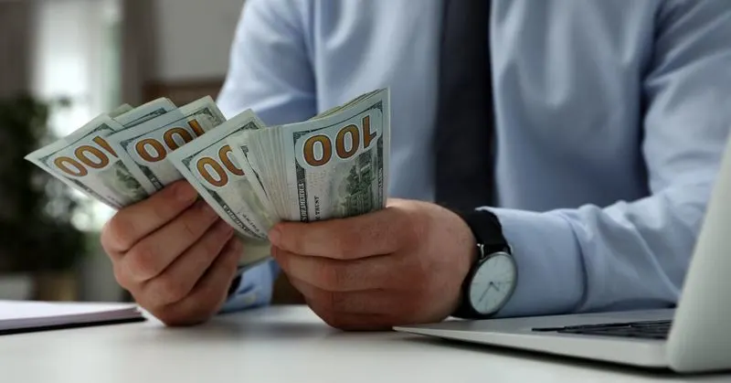 Bringing Large Amounts of Cash Without Declaring