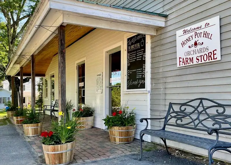 Honey Pot Hill Orchards
