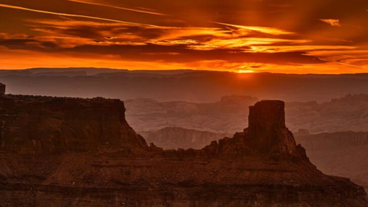 Between Arches and Canyonlands, Dead Horse Point hides Utah’s adventure lodge with river views