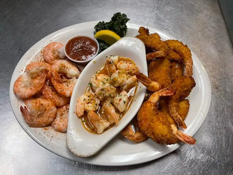 Lestardo’s Crab House (New Castle)