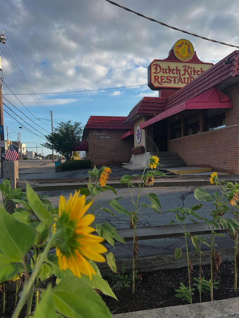 Dutch Kitchen’s Pie Paradise