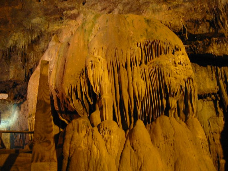 Lost World Caverns
