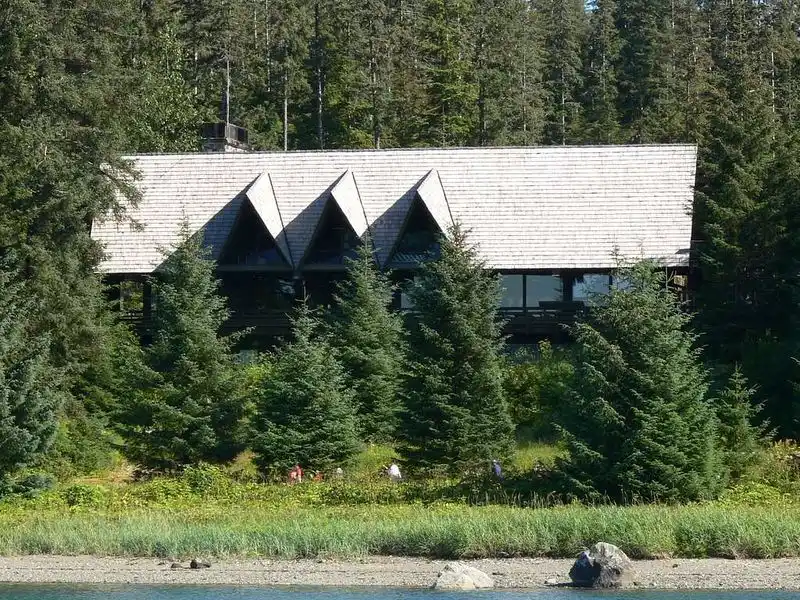 Glacier Bay Lodge