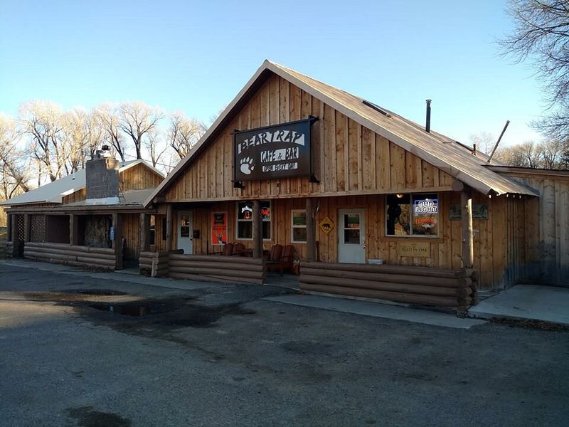 Bear Trap Café & Bar – Riverside, WY