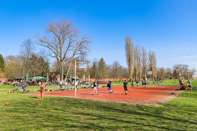 Tempelhofer Feld, Berlin
