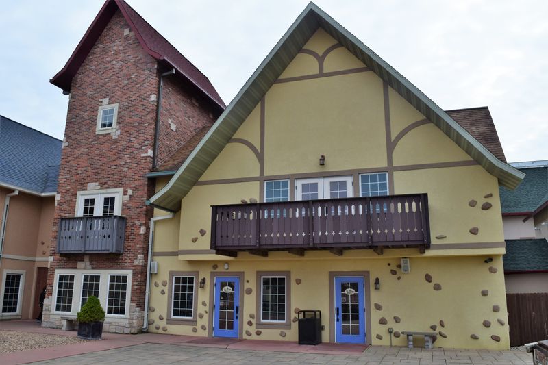 Charming Downtown with European Flair