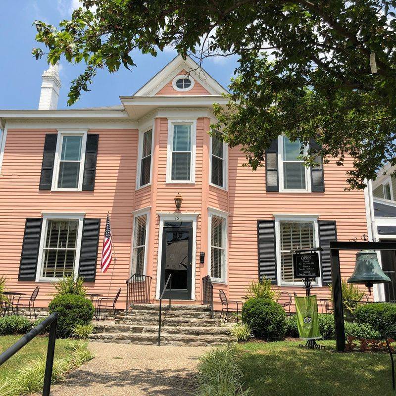 Bell House Restaurant – Shelbyville