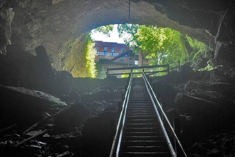 Hidden River Cave & American Cave Museum
