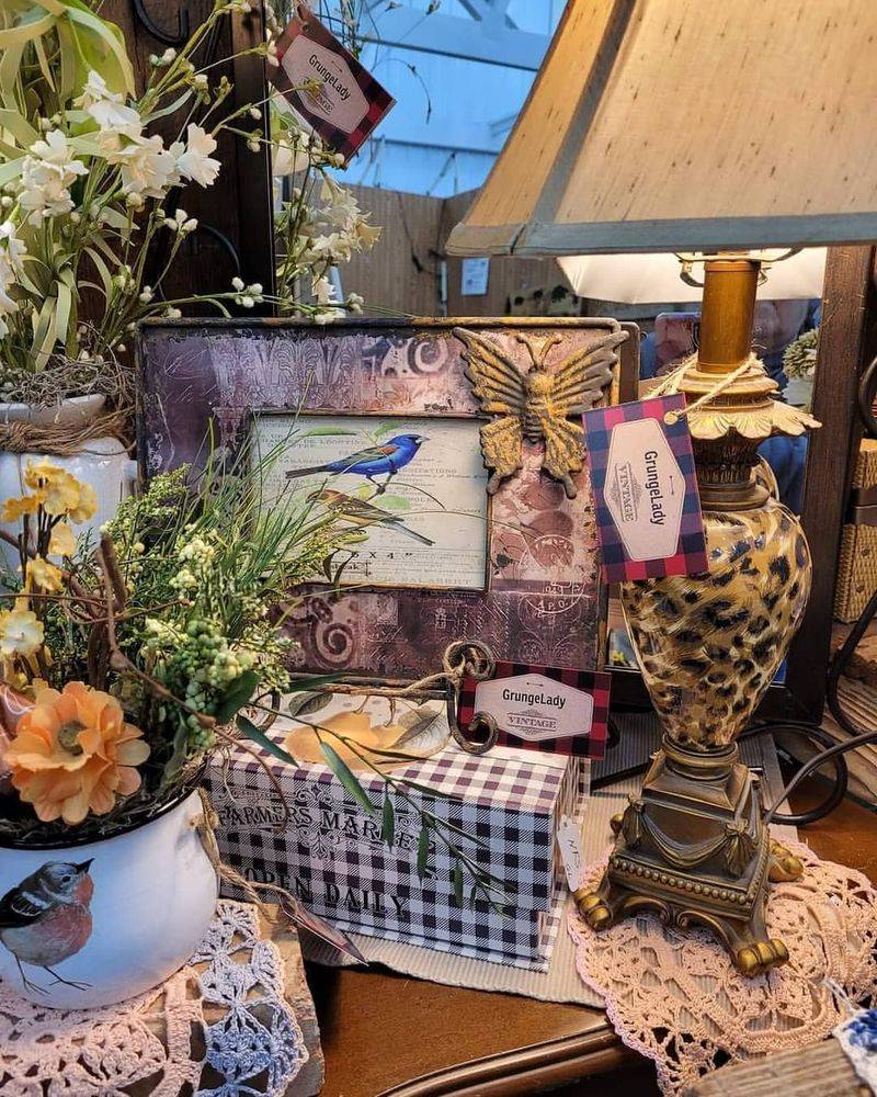 Wisconsin Dells Craft & Antique Malls