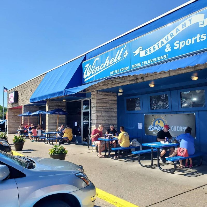 Winchell’s Restaurant & Sports