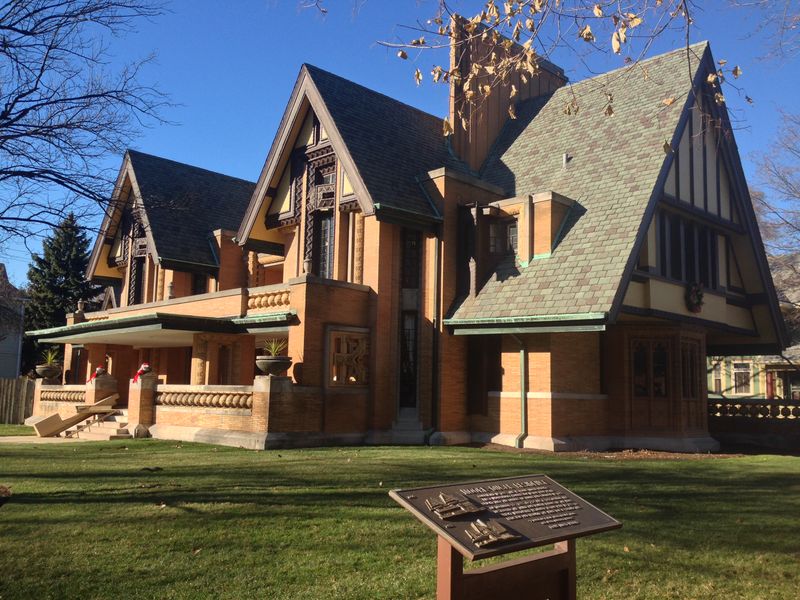 Frank Lloyd Wright Home and Studio