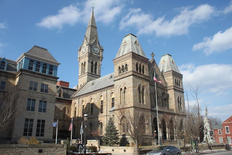 Hollidaysburg