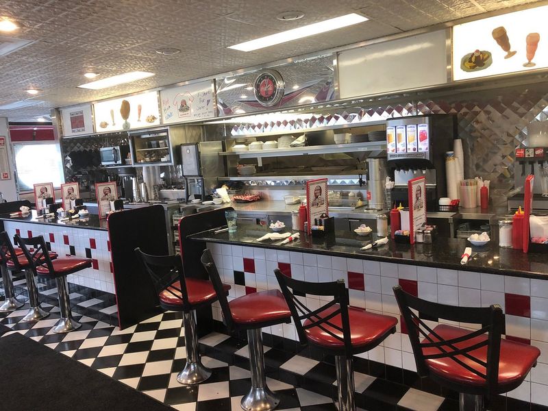 Wimpy & Dee’s Diner