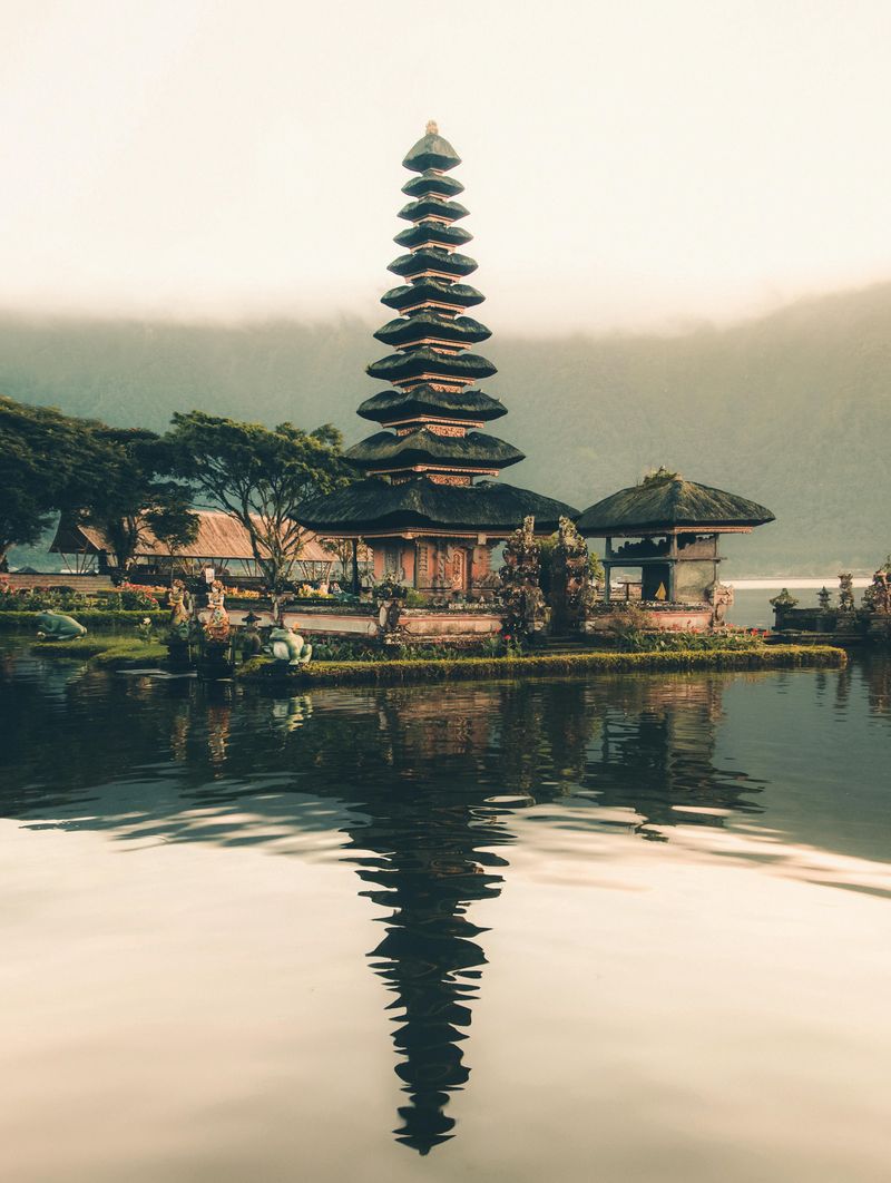 Bali (Indonesia) – Balinese Hinduism and Ceremonial Life