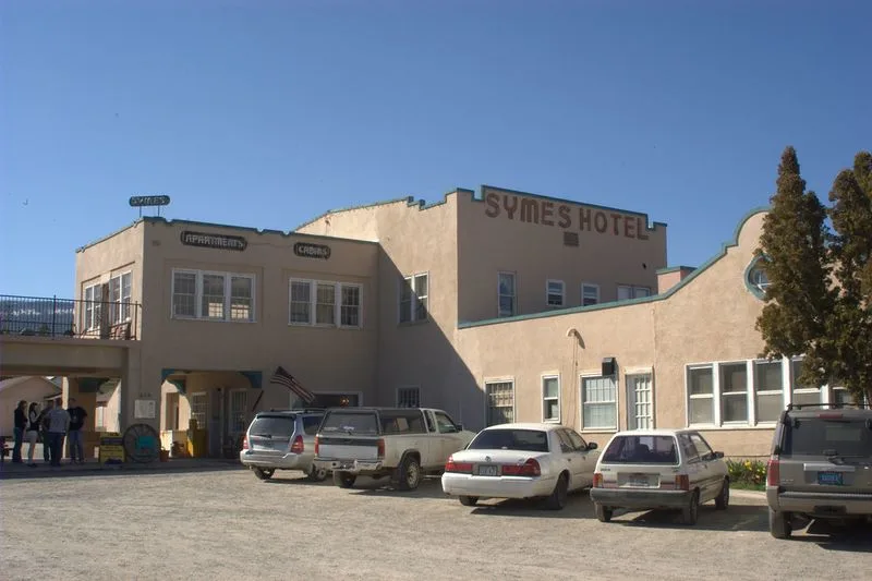 Symes Hot Springs Hotel & Mineral Baths