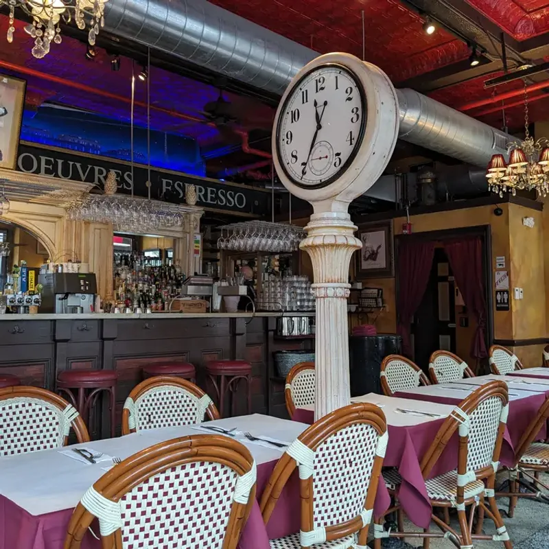Leunig’s Bistro & Café