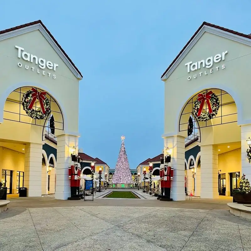 Tanger Outlets Deer Park