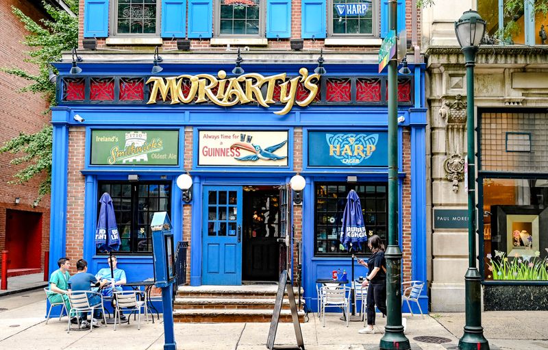 Moriarty’s Restaurant & Irish Pub — Walnut Street / Midtown