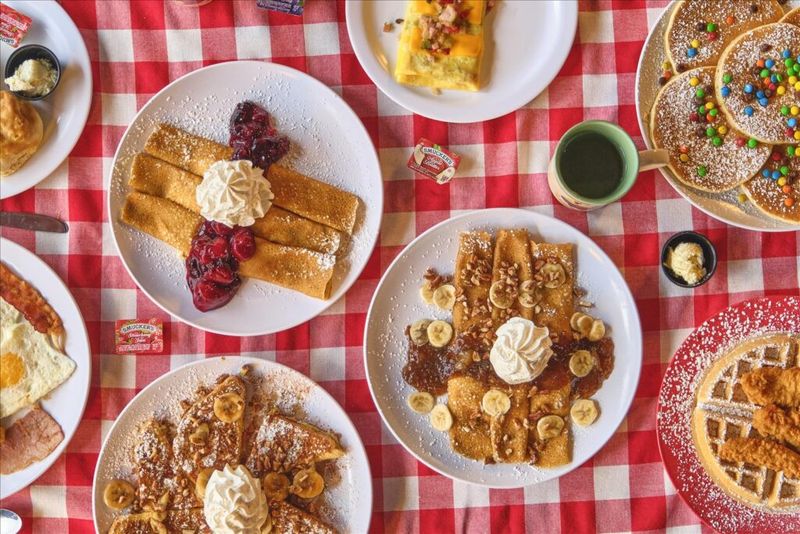 Sawyer’s Farmhouse Restaurant – Pigeon Forge